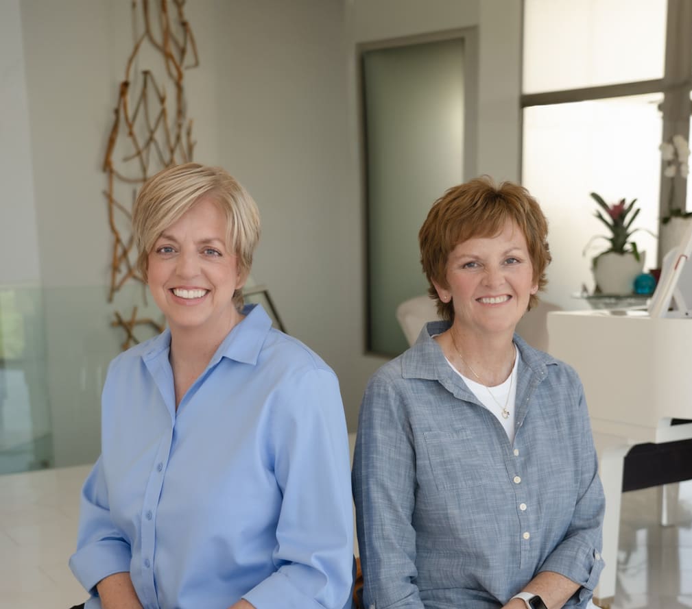 Cindy-Hayley-cropped-sq Cindy and Hayley, Bi-Tapp founders sitting side by side in a beautiful room